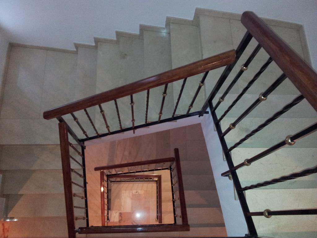 אלקלה לה ריאל Hostal Rio De Oro מראה חיצוני תמונה