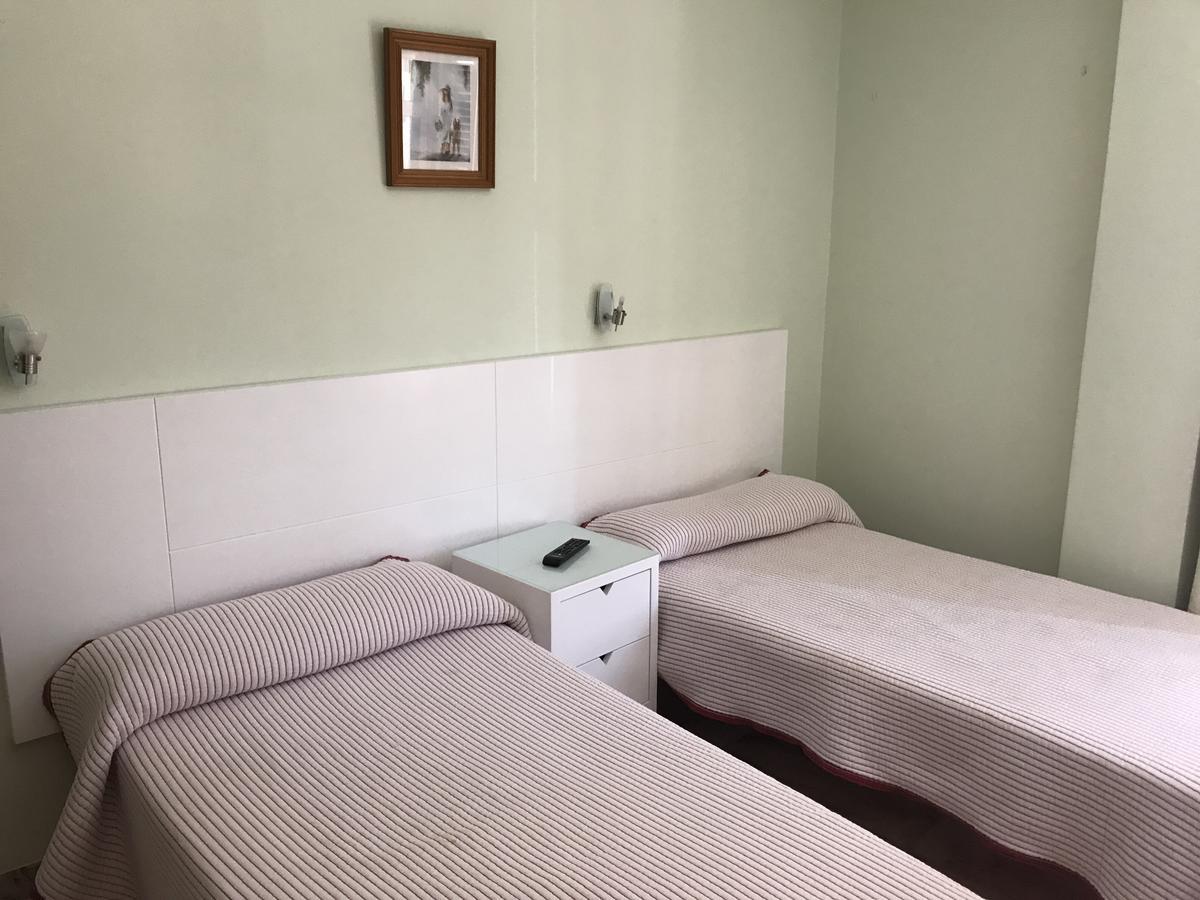 אלקלה לה ריאל Hostal Rio De Oro מראה חיצוני תמונה